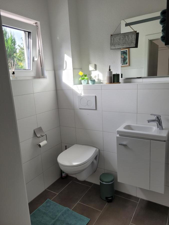 Lin'S Place - Private Room With Bath Near Fair Hanover Exterior photo
